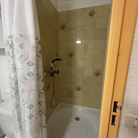 アパート 4 Pers Avec Piscine, Terrasse, Proche Commodites - Grau-du-roi - Fr-1-250-140